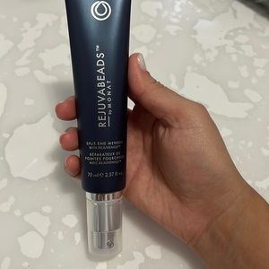 REJUVABEADS FOR YOUR SPLIT ENDS.